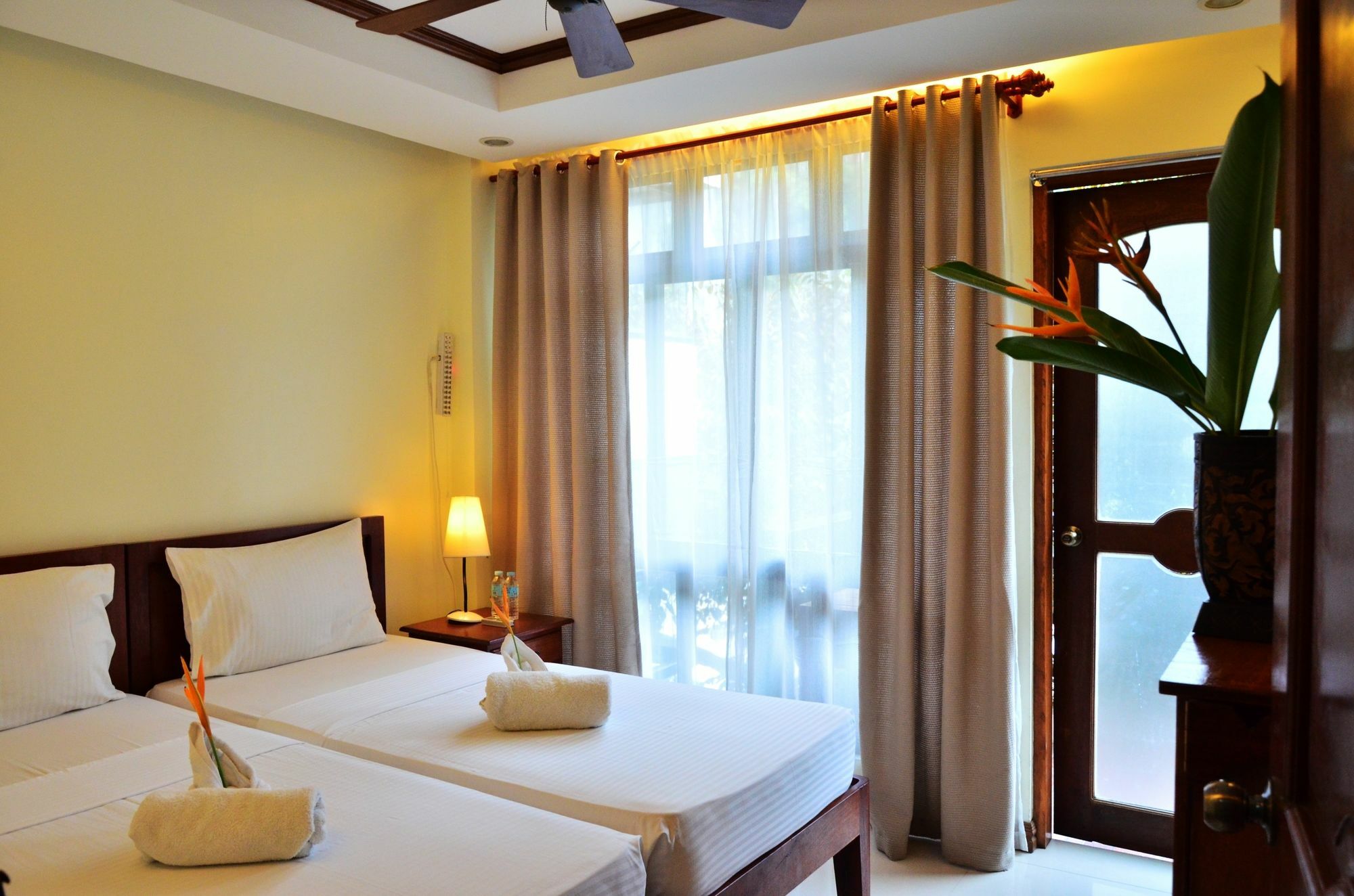 Ipil Suites El Nido Exteriör bild